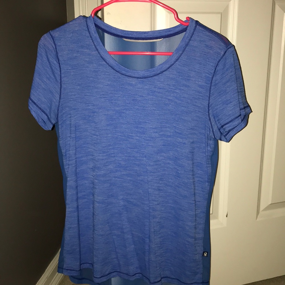 Lululemon top